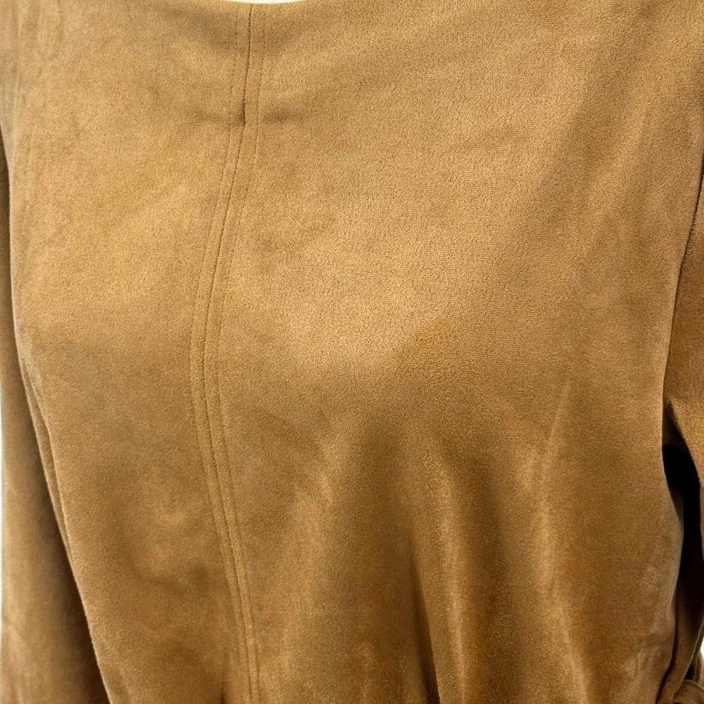 Banana Republic Womens Top M NWT Vegan Suede Office Brown Minimalist Belted Soft - Picture 2 of 8